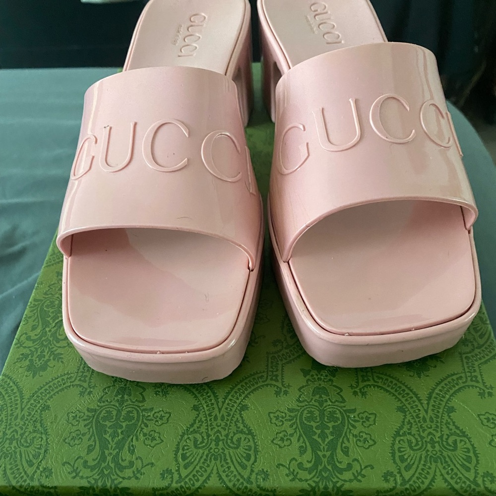 Pink Gucci Block Sandals - Picture 5 of 10